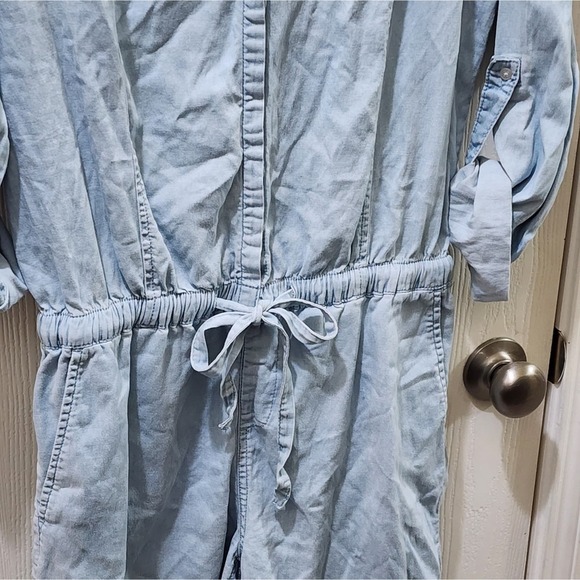 H by Halston light blue Chambray tied waist romper size 6 small - Picture 2 of 7